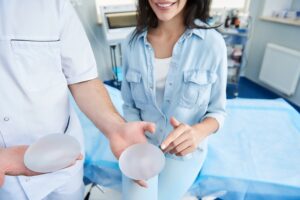Brustvergrösserung Implantate