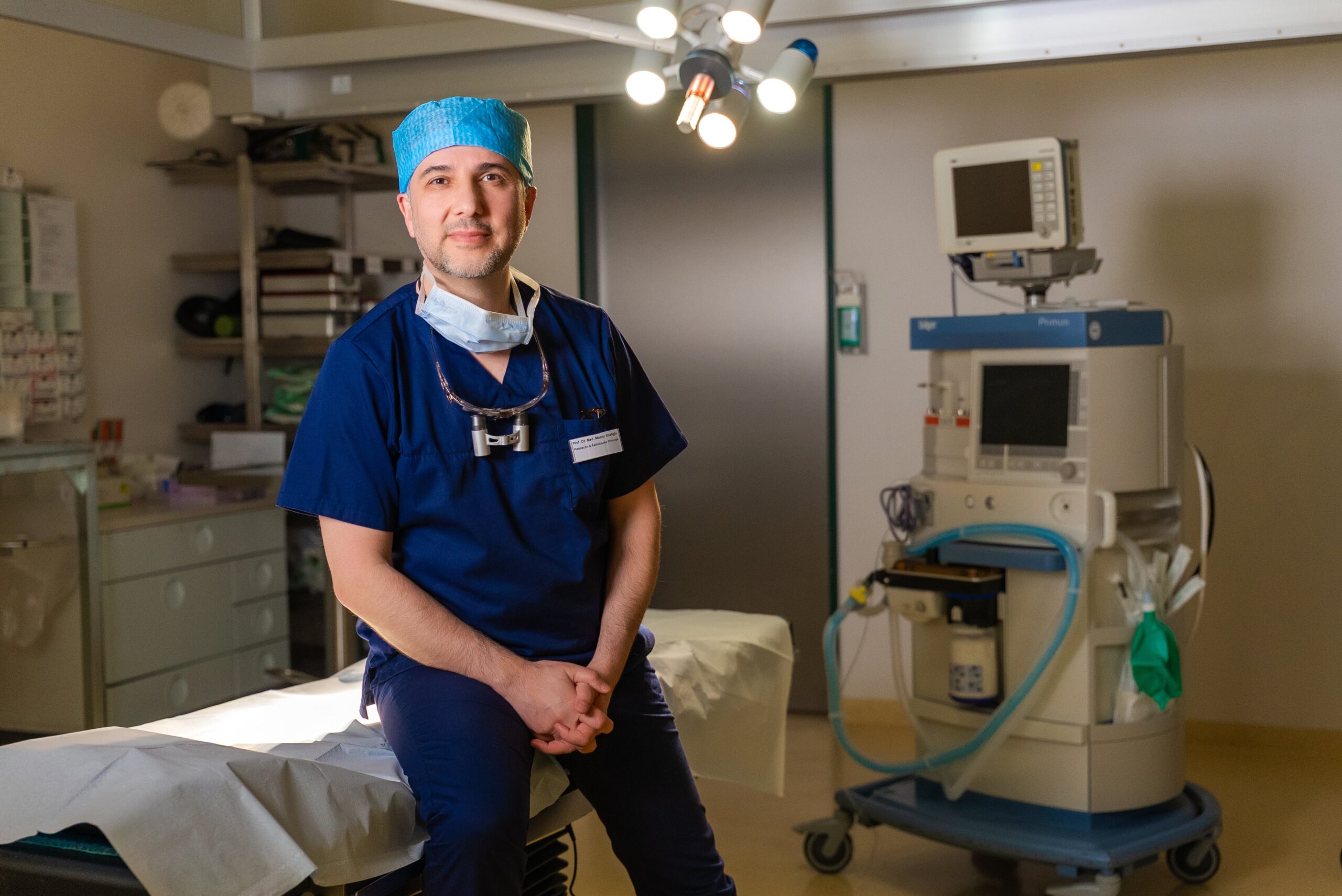 Prof. Dr. med. Maziar Shafighi_Schönheitschirurg_Muri bei Bern_Operationssaal_